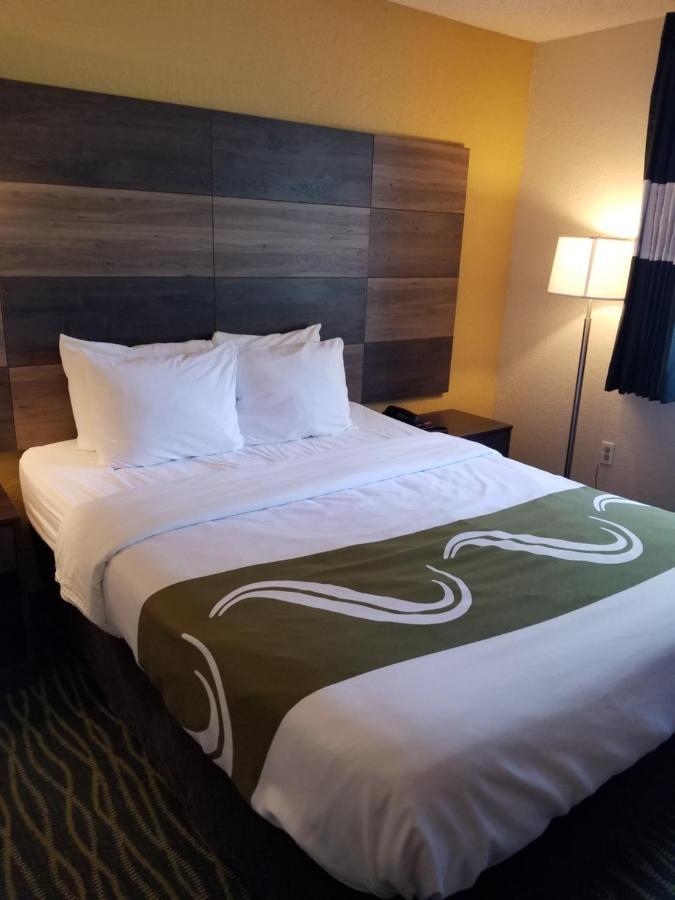 Quality Inn & Suites Leesburg Chain Of Lakes Extérieur photo