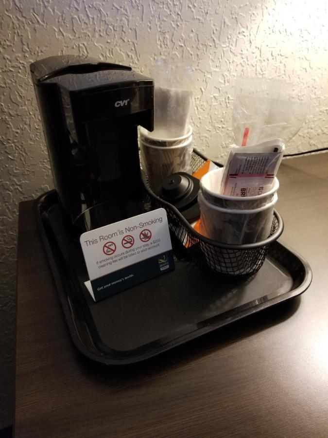 Quality Inn & Suites Leesburg Chain Of Lakes Extérieur photo