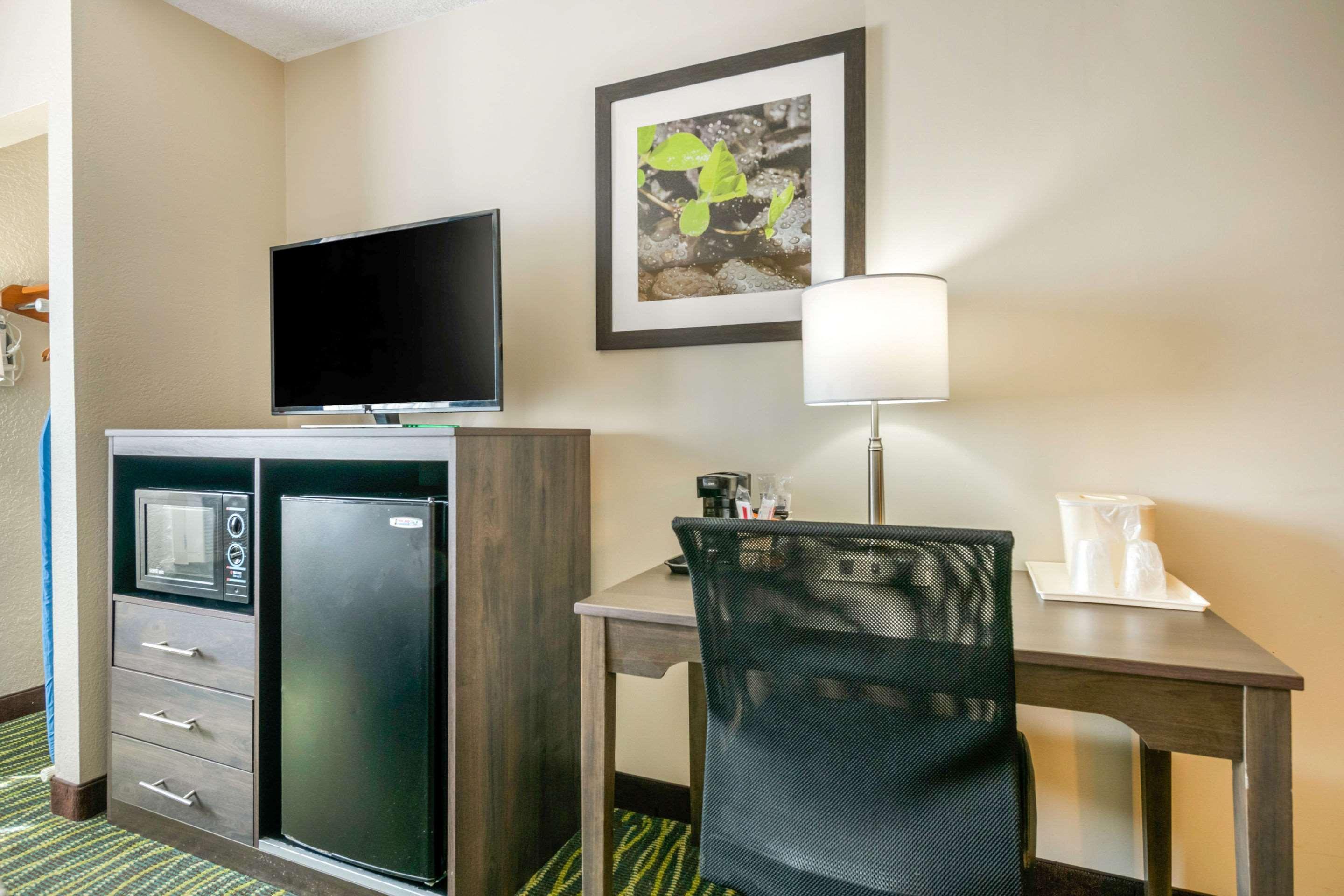 Quality Inn & Suites Leesburg Chain Of Lakes Extérieur photo