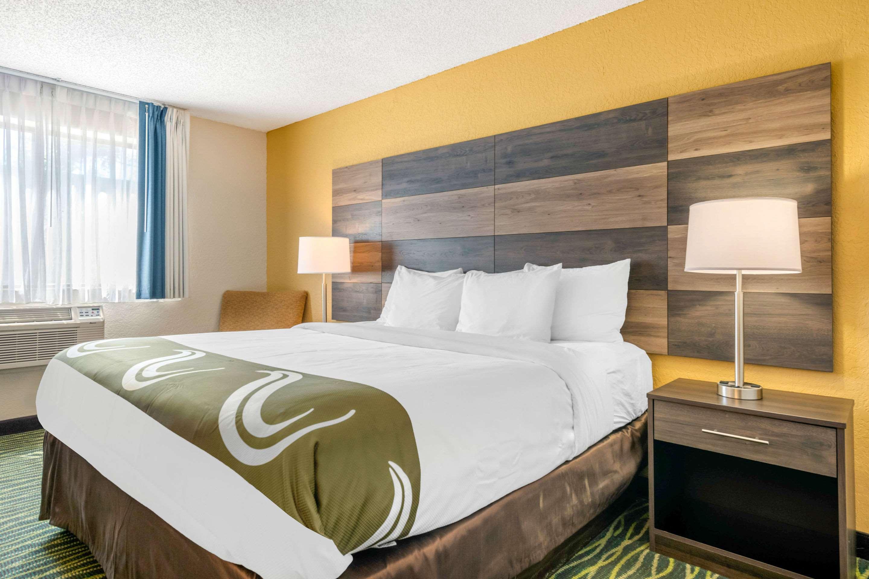 Quality Inn & Suites Leesburg Chain Of Lakes Extérieur photo
