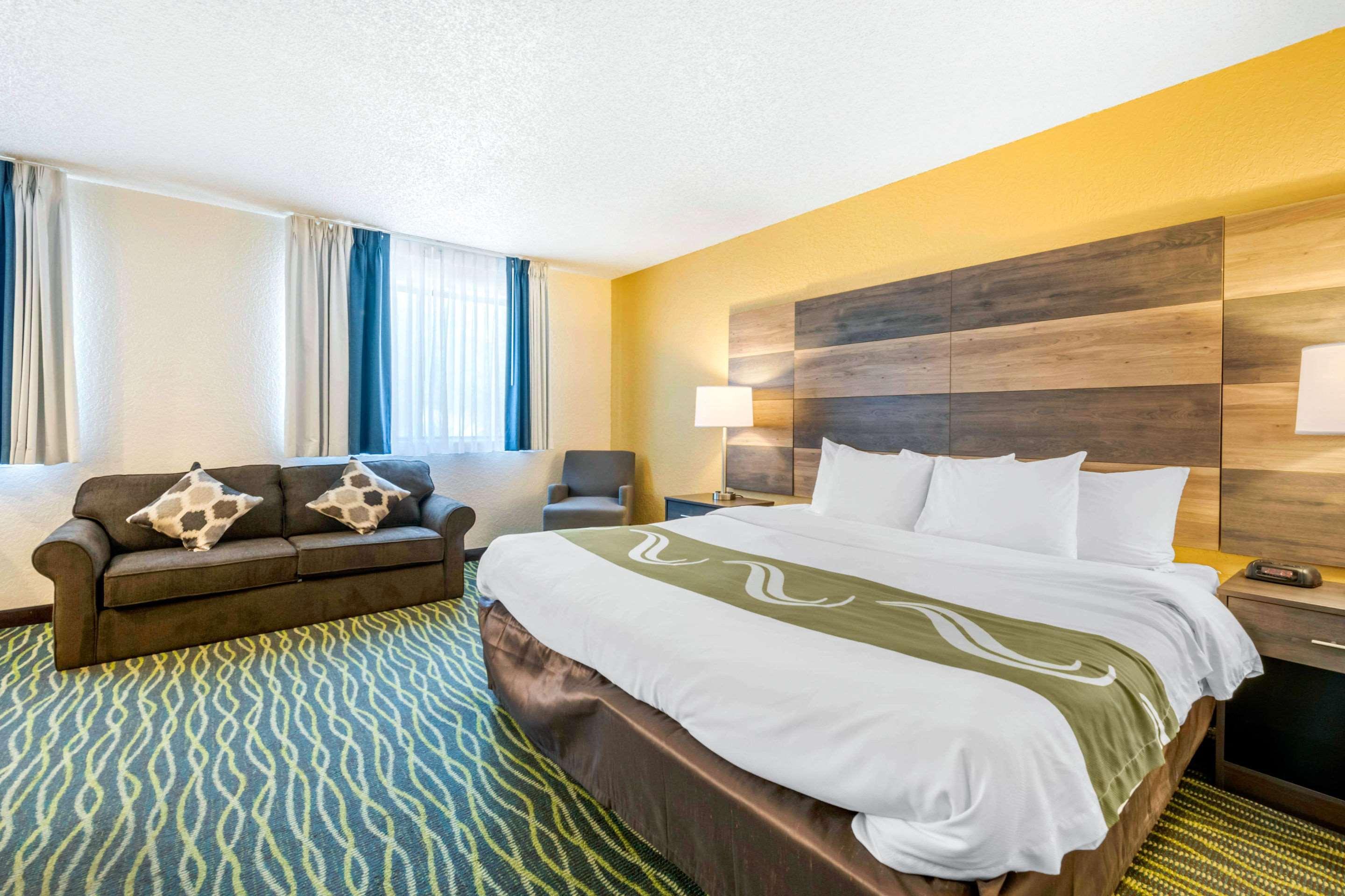 Quality Inn & Suites Leesburg Chain Of Lakes Extérieur photo