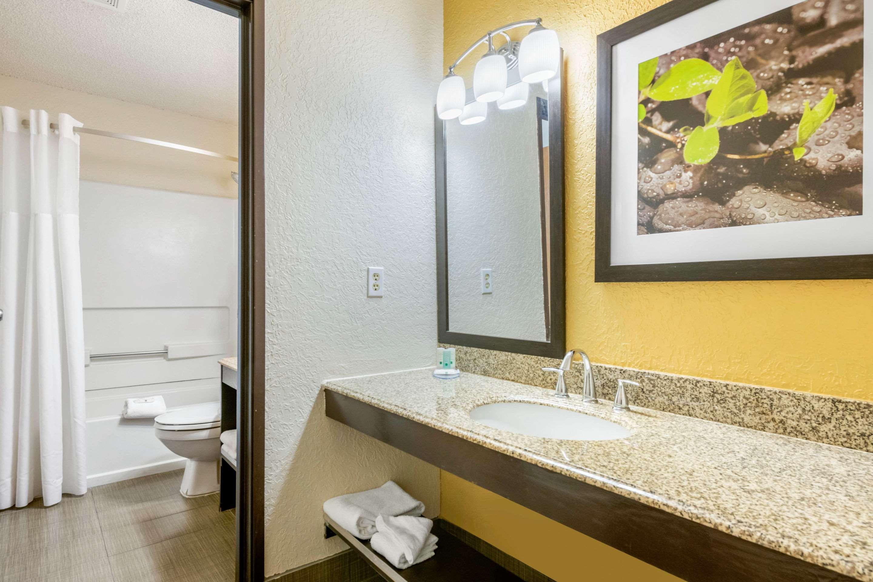 Quality Inn & Suites Leesburg Chain Of Lakes Extérieur photo
