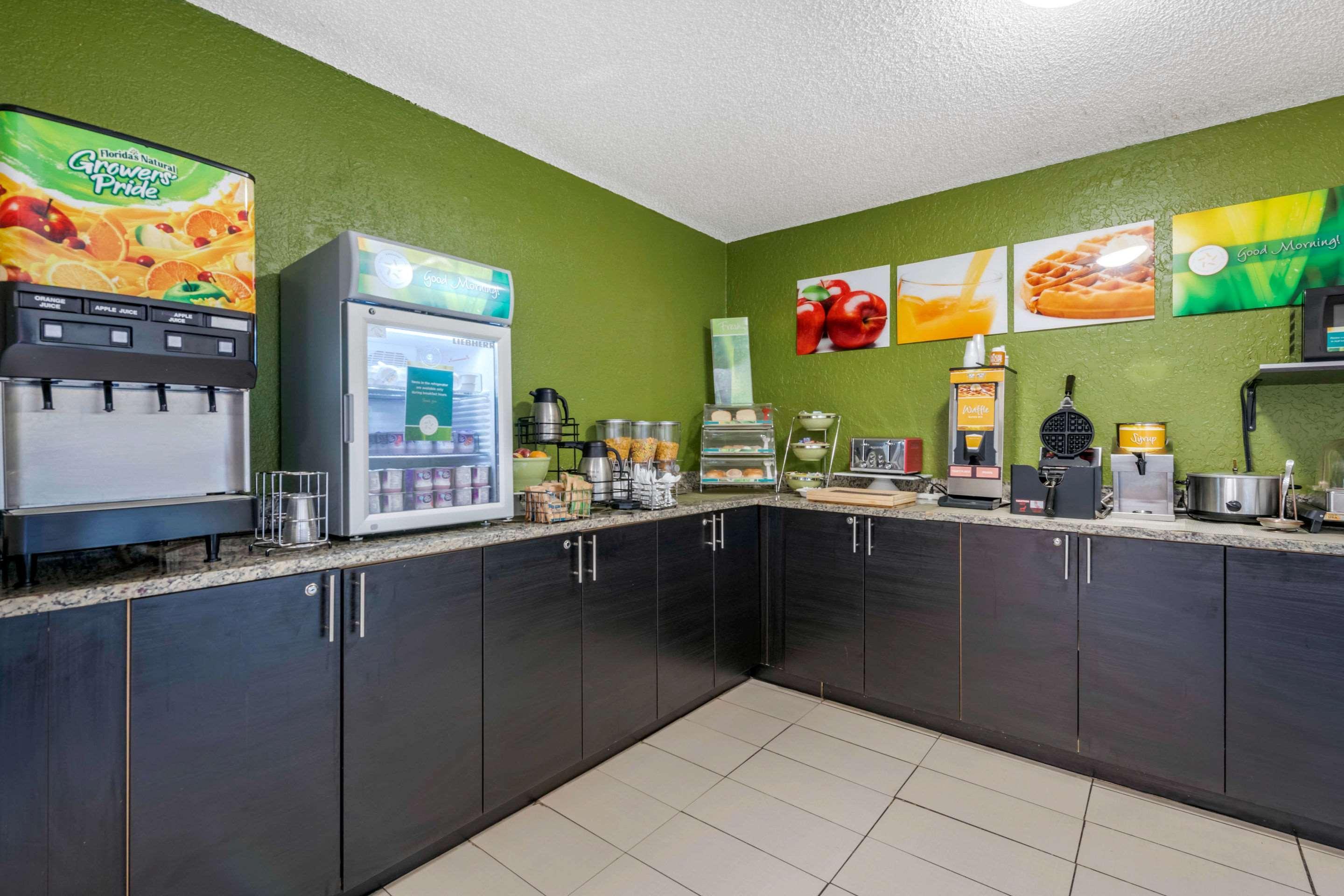 Quality Inn & Suites Leesburg Chain Of Lakes Extérieur photo