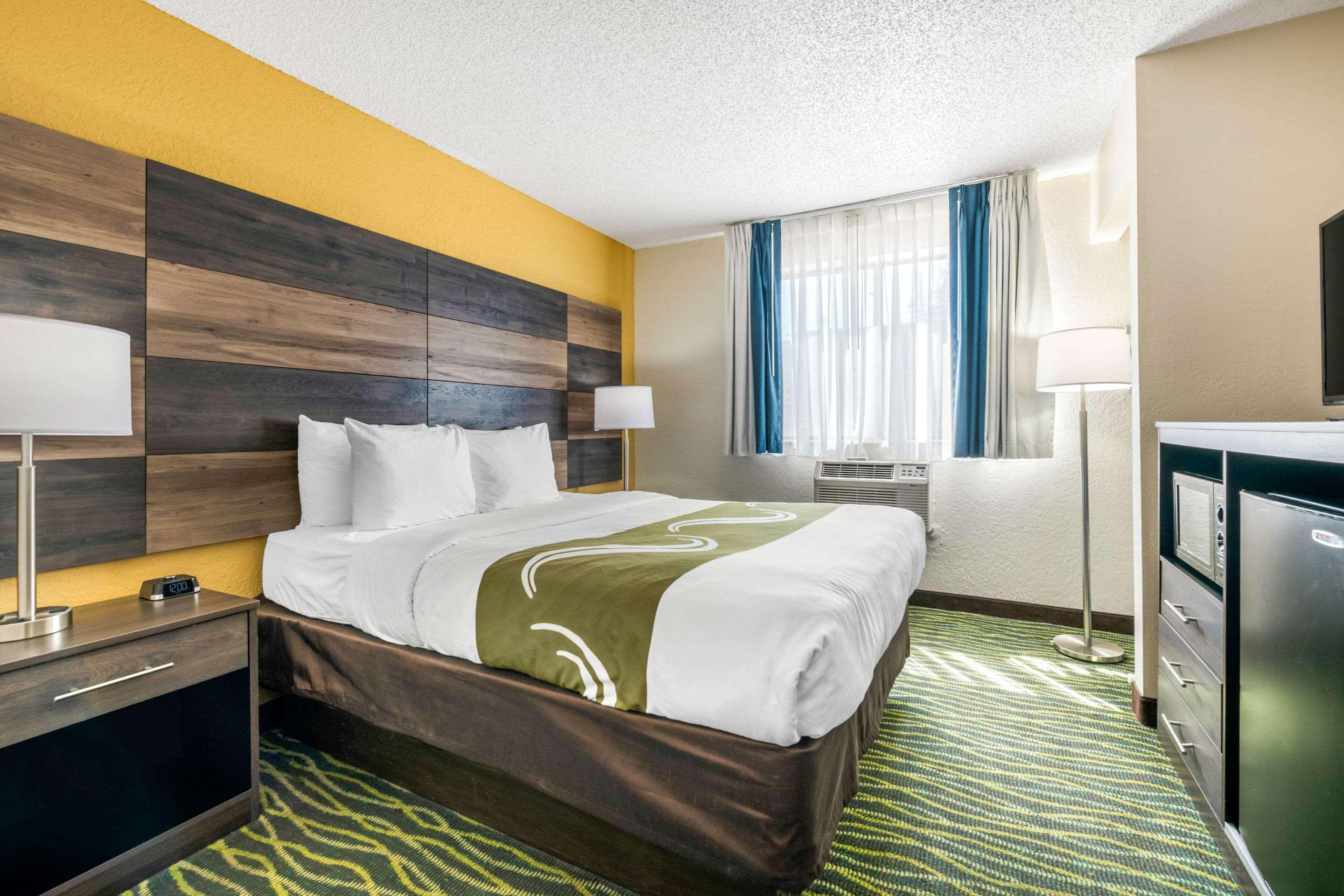 Quality Inn & Suites Leesburg Chain Of Lakes Extérieur photo