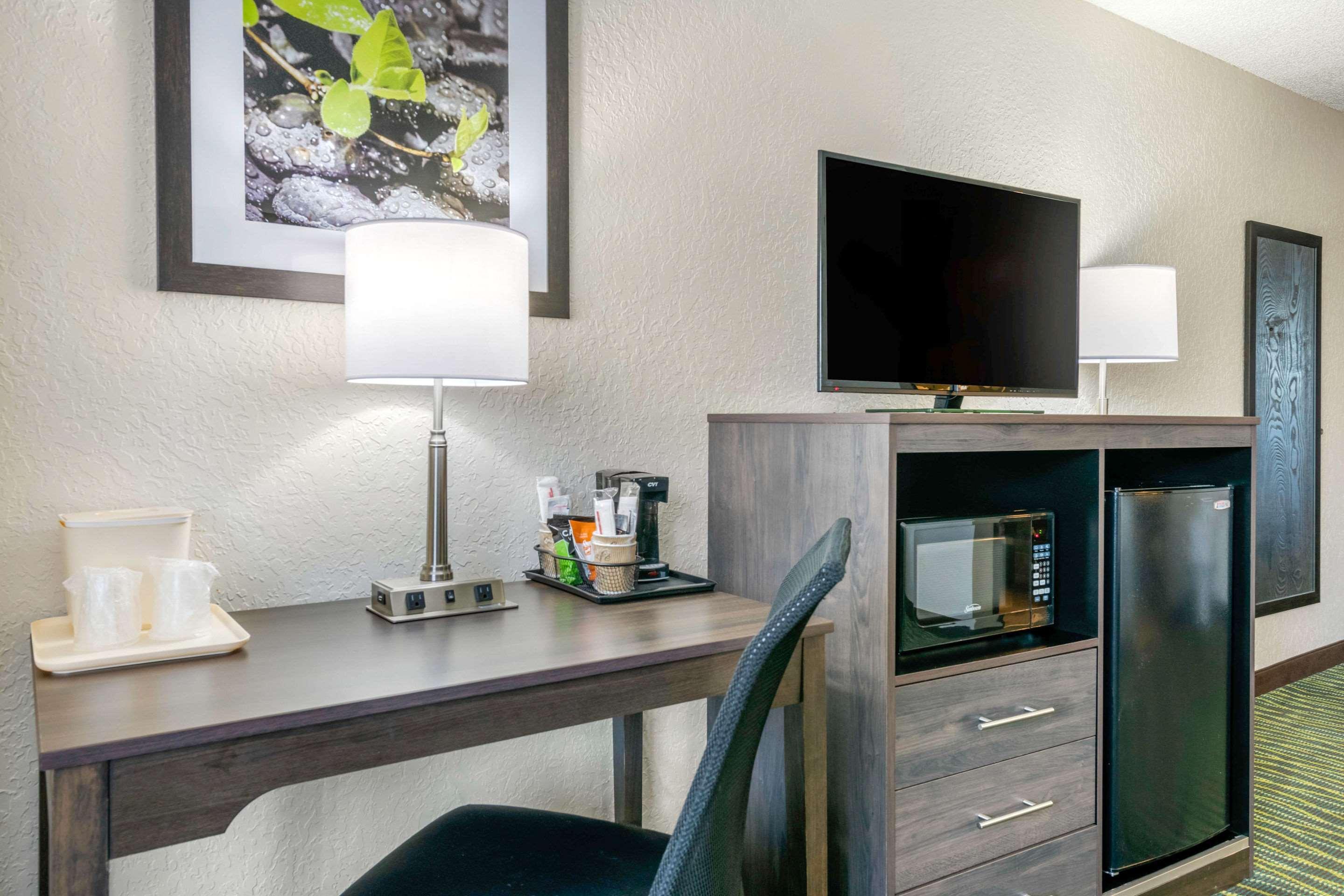 Quality Inn & Suites Leesburg Chain Of Lakes Extérieur photo