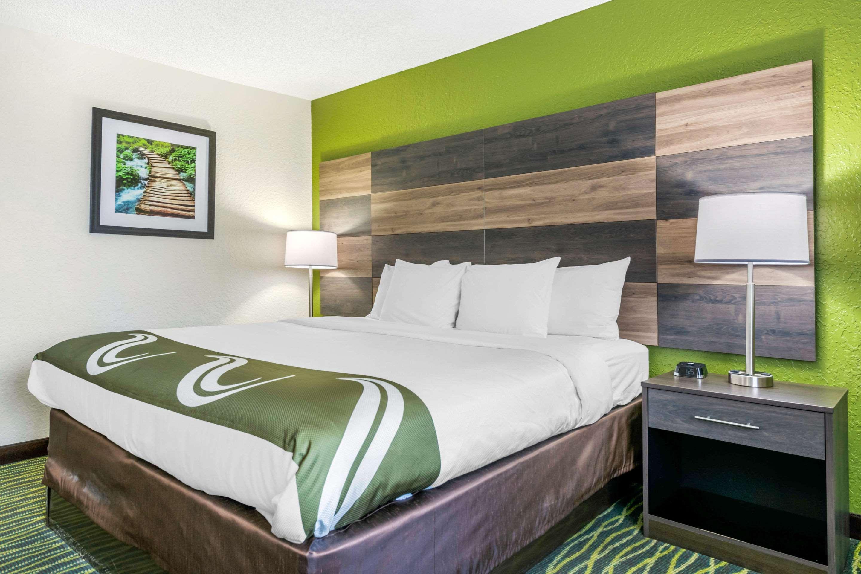 Quality Inn & Suites Leesburg Chain Of Lakes Extérieur photo