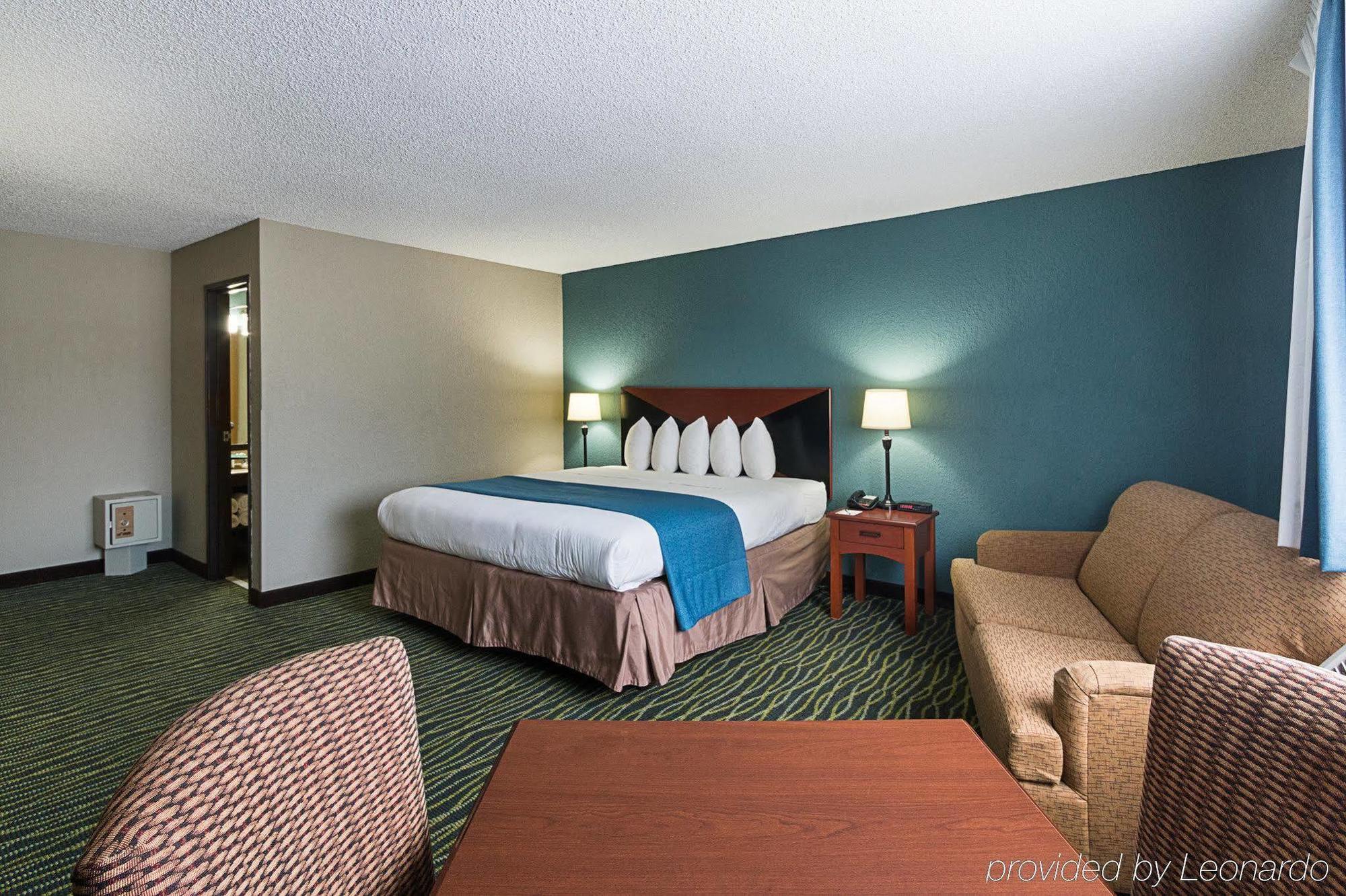 Quality Inn & Suites Leesburg Chain Of Lakes Extérieur photo